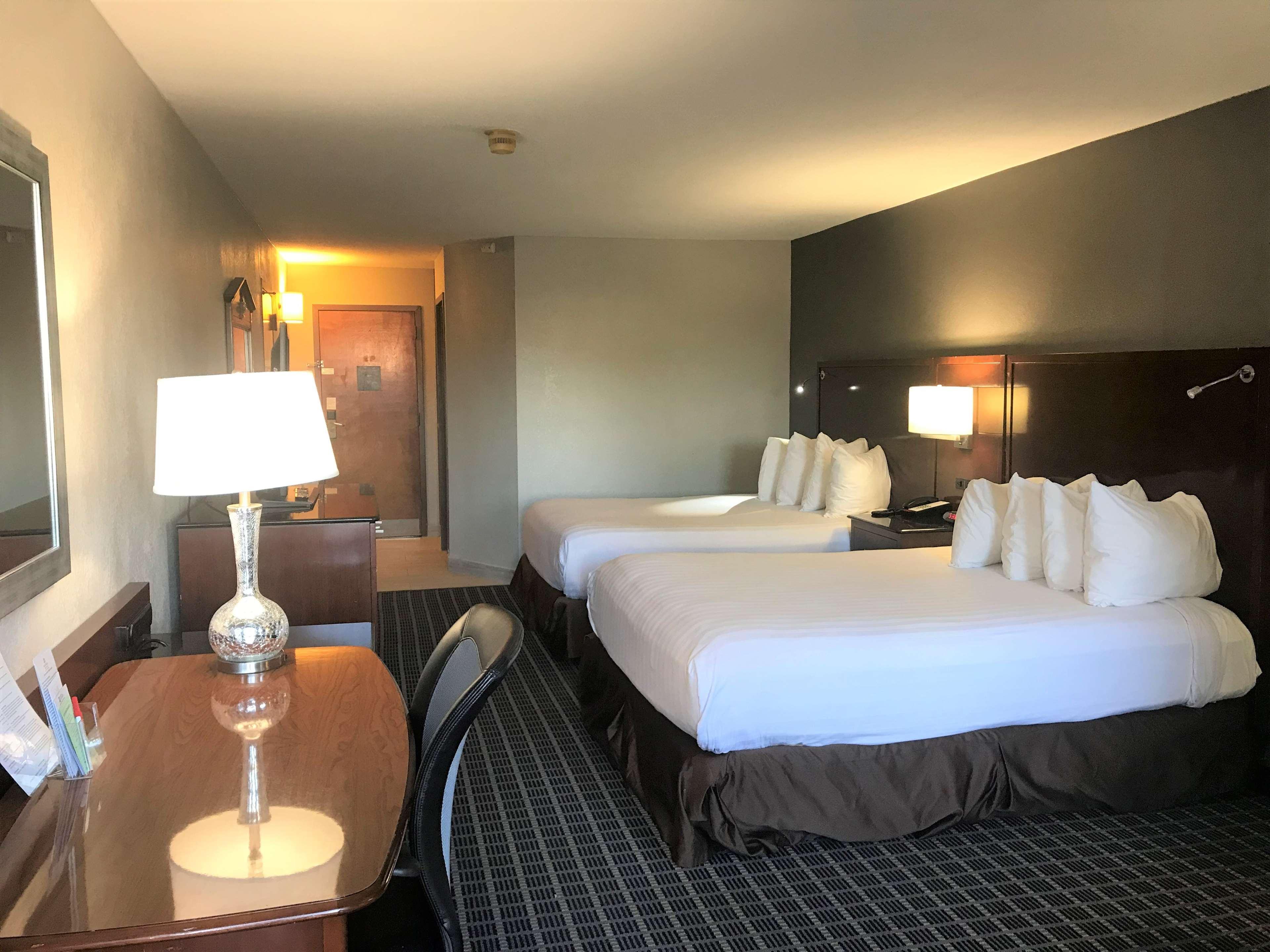 Surestay Plus Hotel By Best Western Greenwood Exterior photo