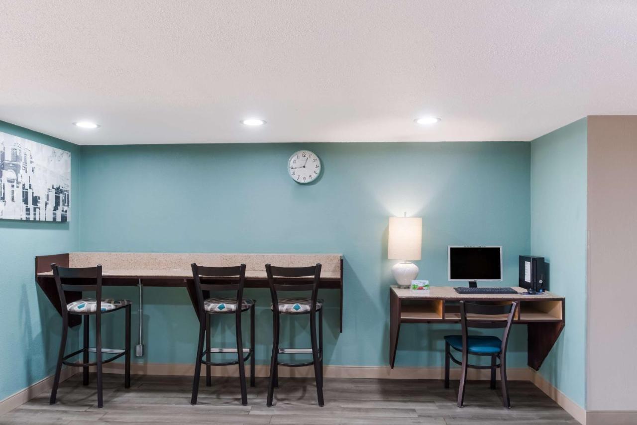 Surestay Plus Hotel By Best Western Greenwood Exterior photo