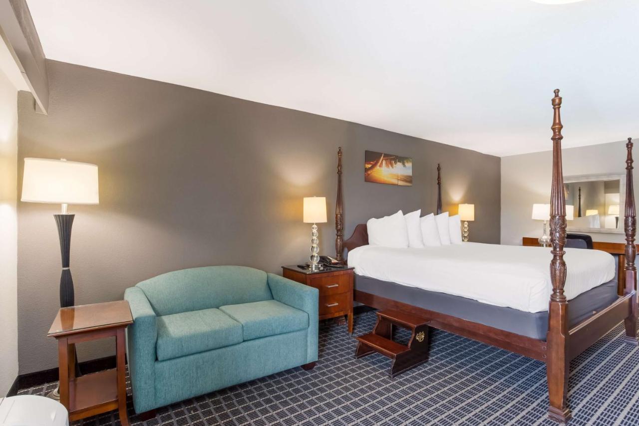 Surestay Plus Hotel By Best Western Greenwood Exterior photo