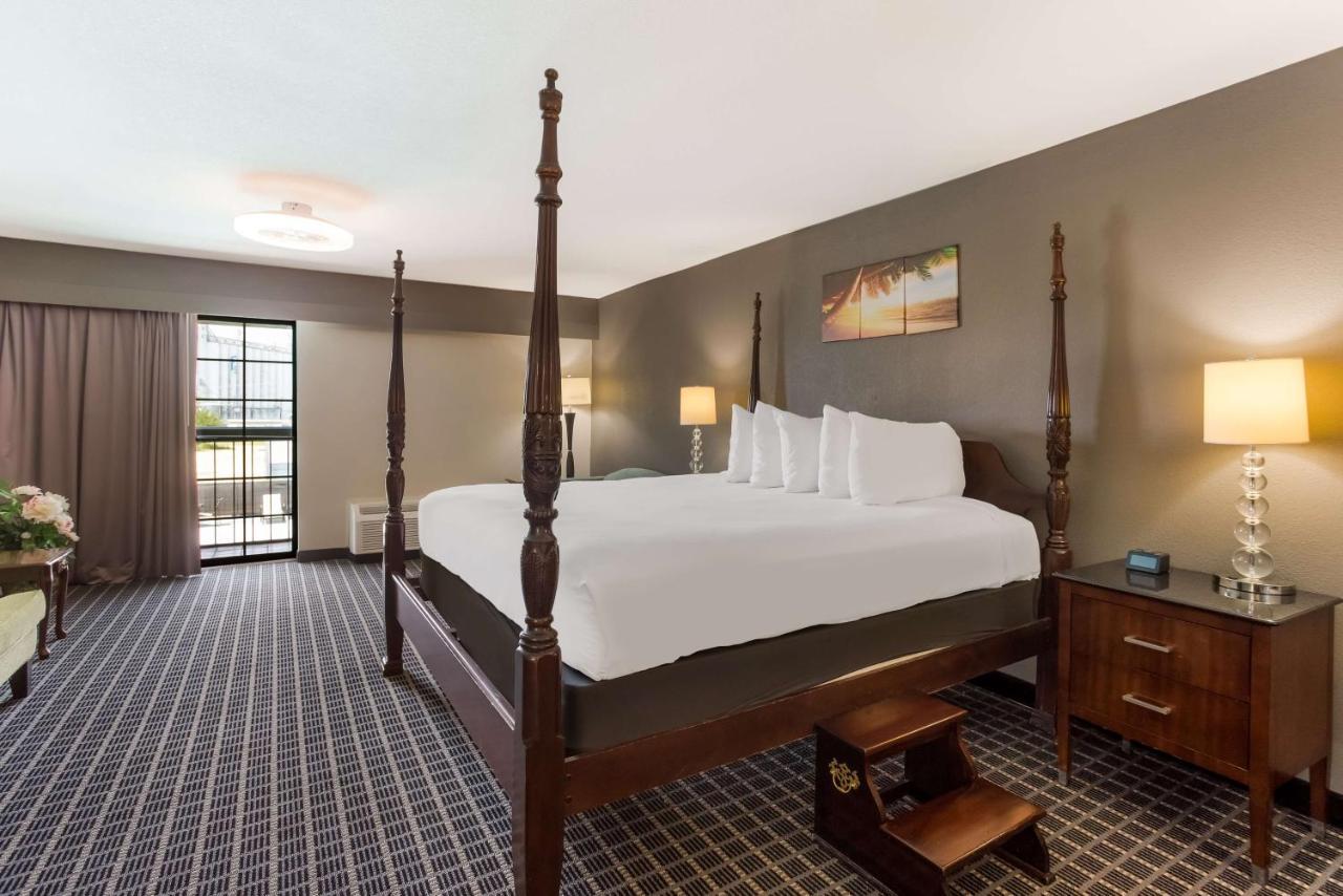 Surestay Plus Hotel By Best Western Greenwood Exterior photo
