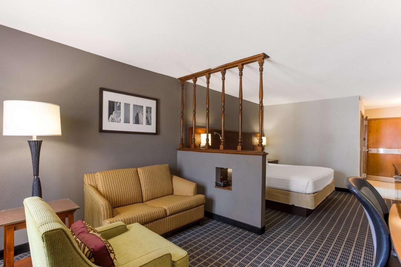 Surestay Plus Hotel By Best Western Greenwood Exterior photo