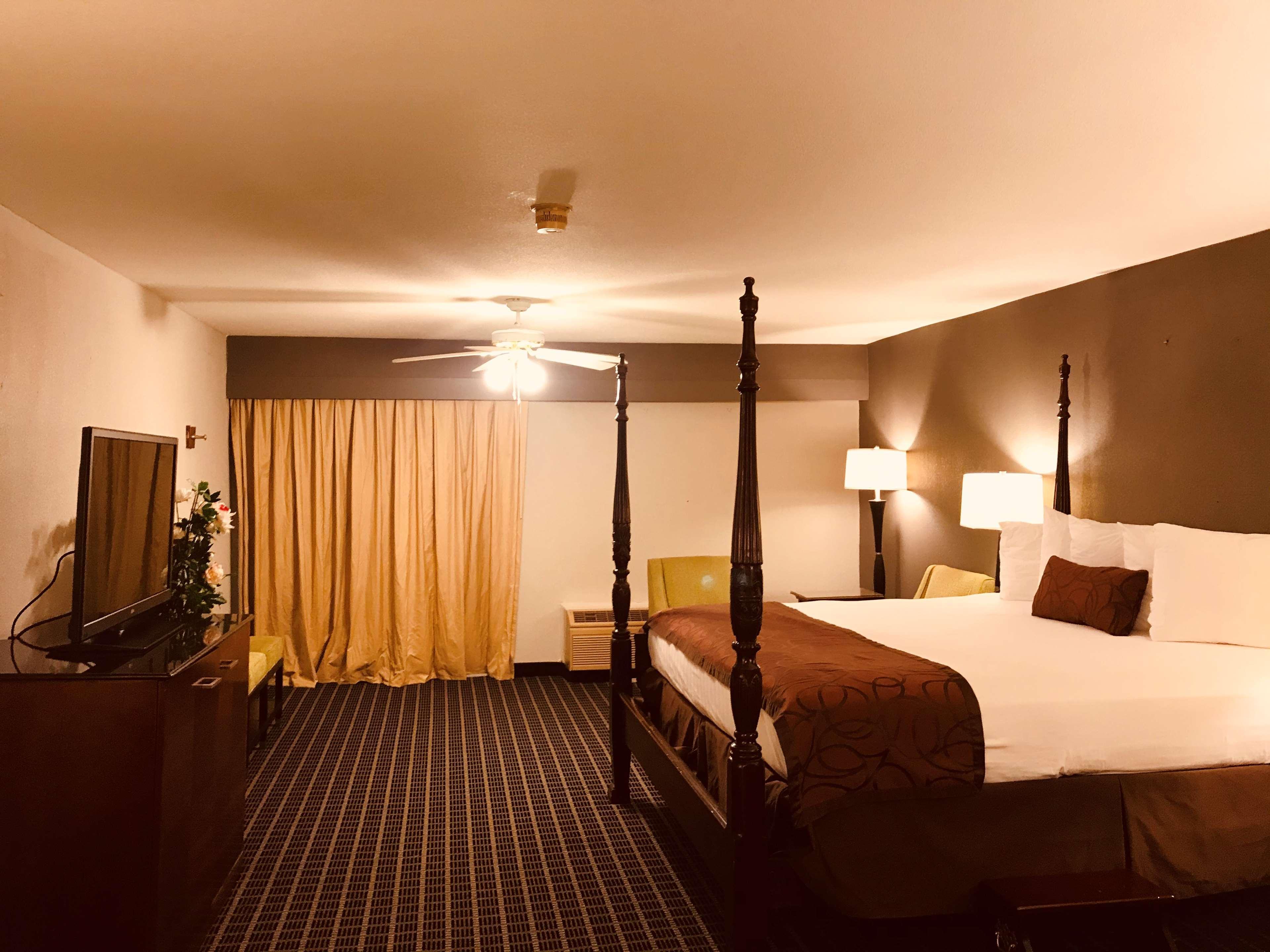 Surestay Plus Hotel By Best Western Greenwood Exterior photo