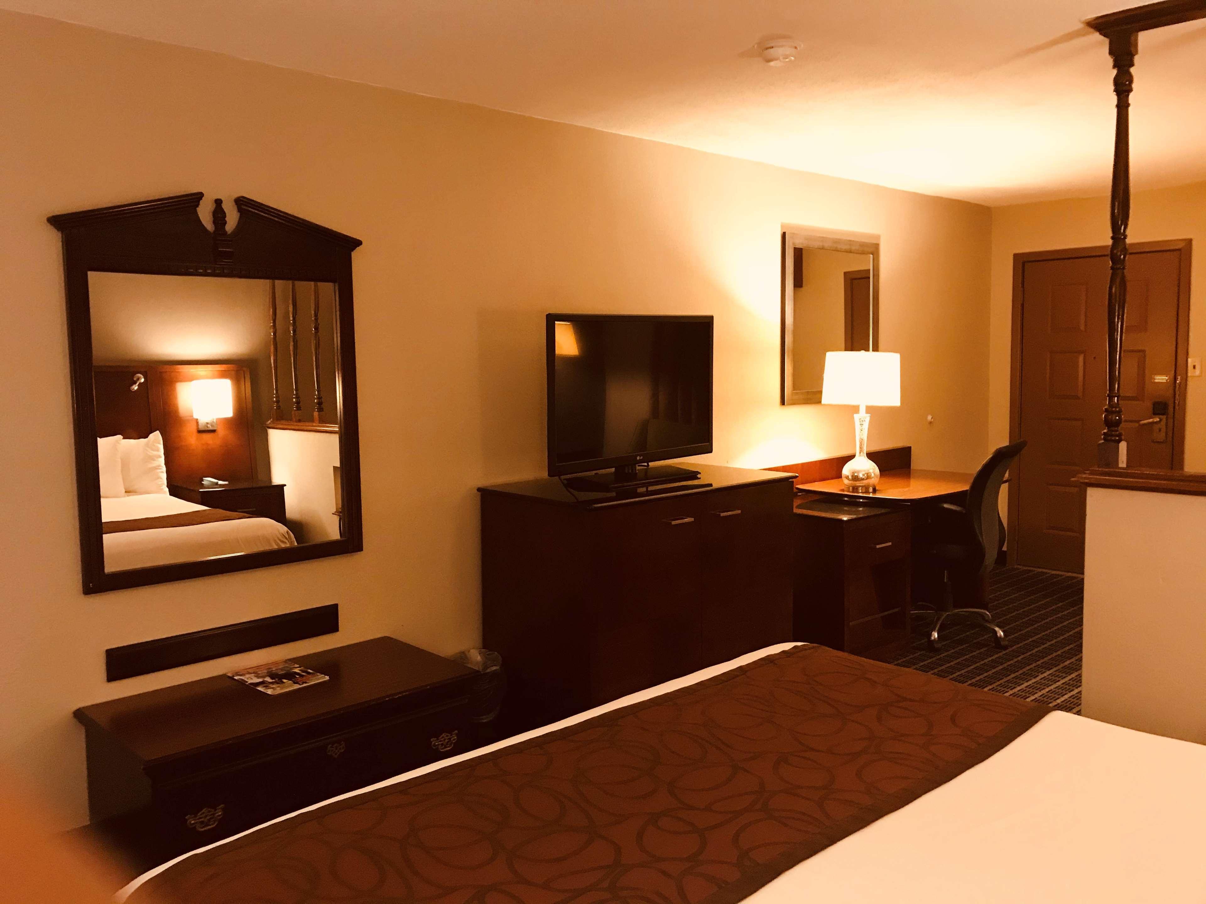 Surestay Plus Hotel By Best Western Greenwood Exterior photo