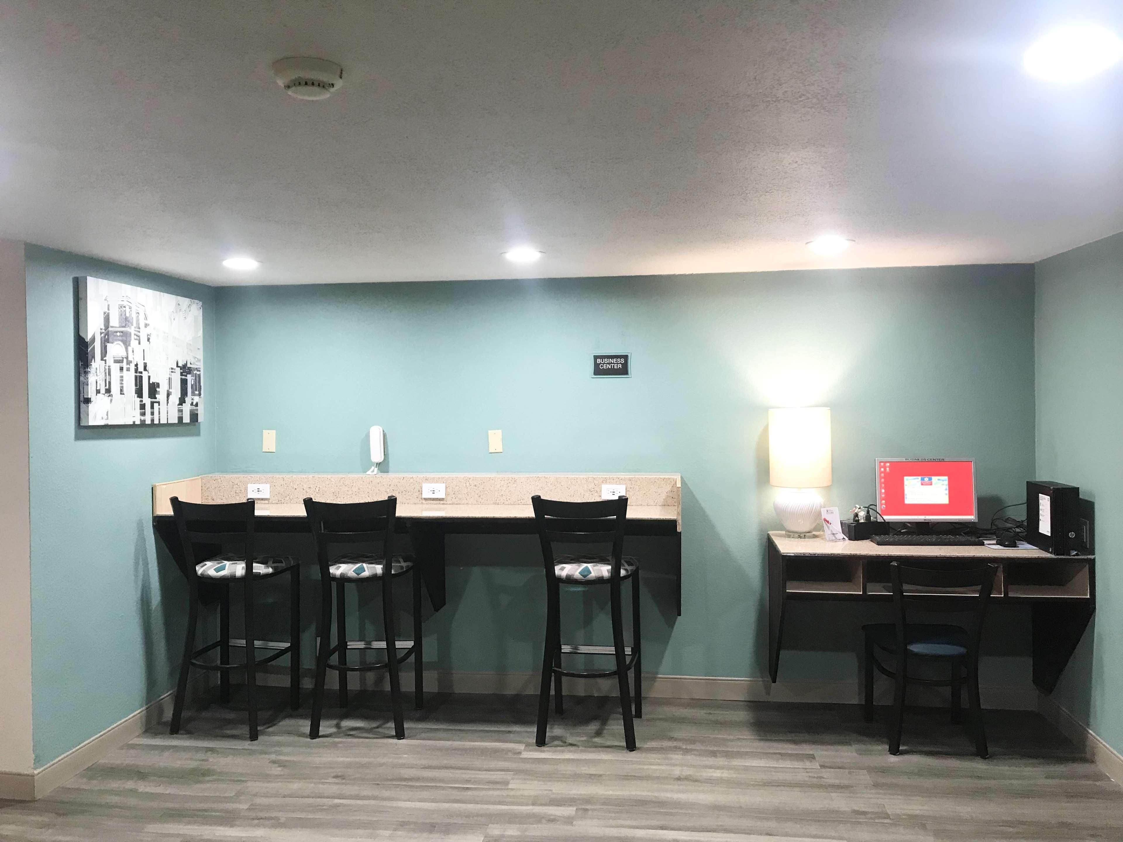 Surestay Plus Hotel By Best Western Greenwood Exterior photo