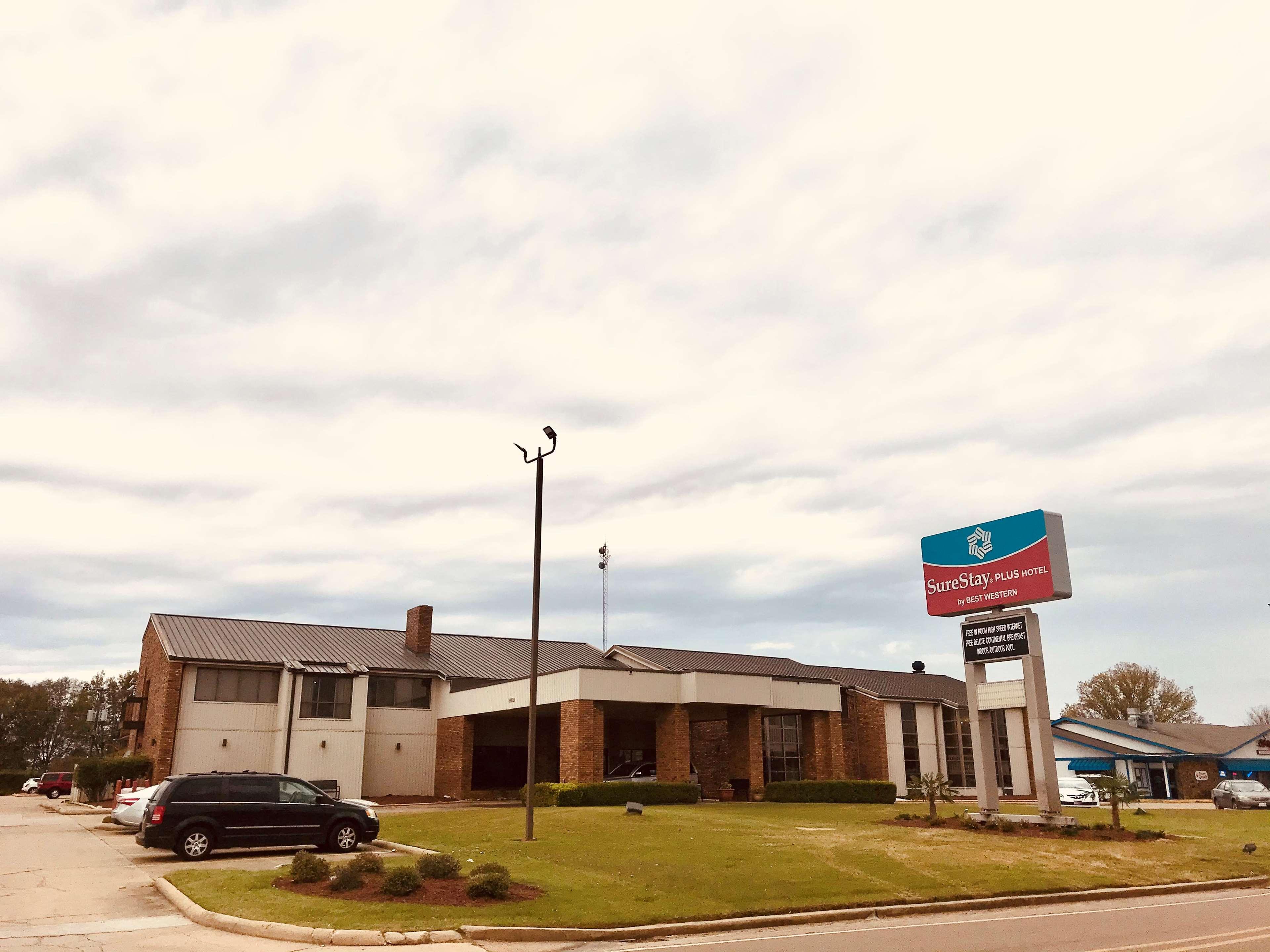 Surestay Plus Hotel By Best Western Greenwood Exterior photo