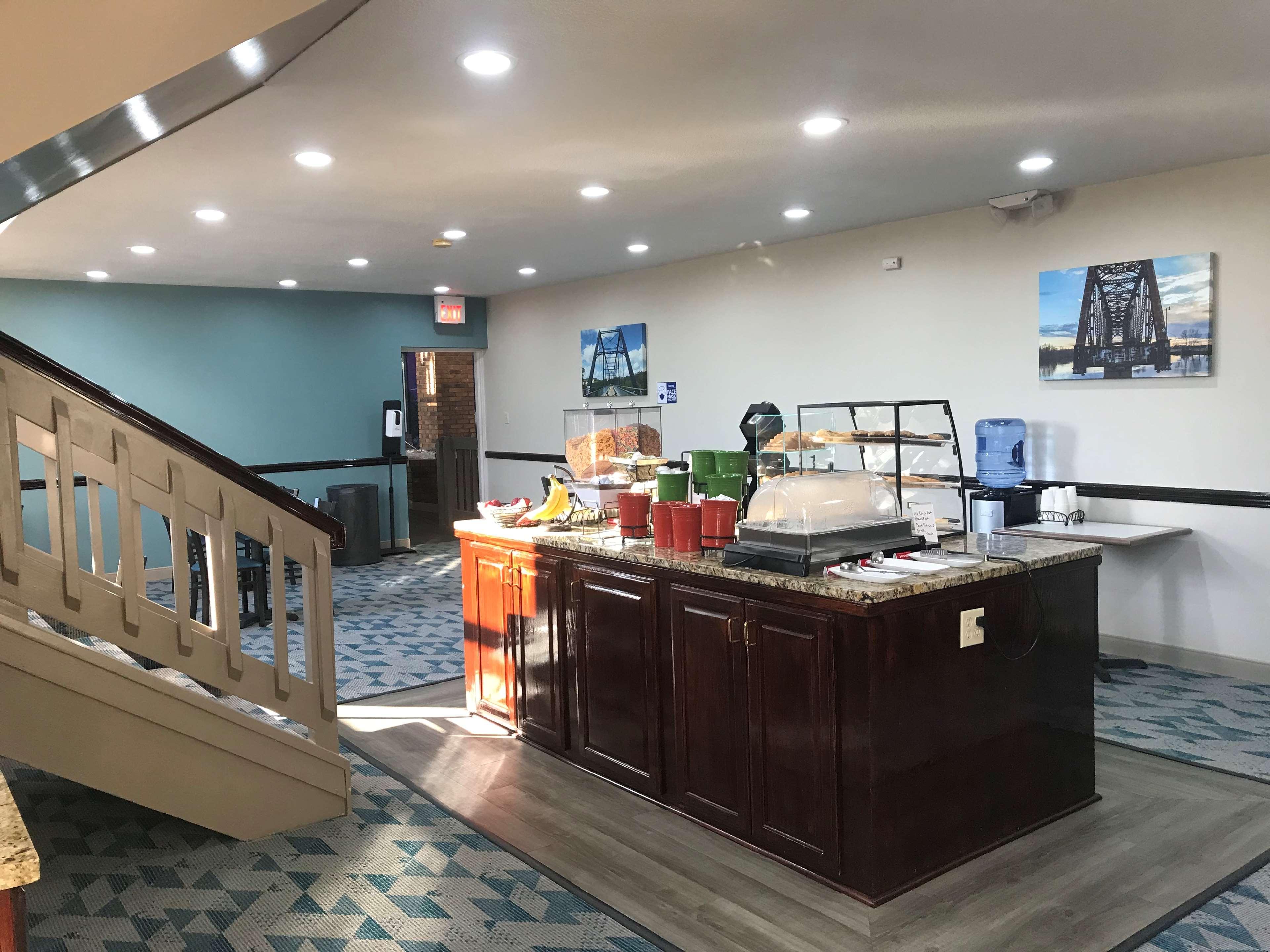Surestay Plus Hotel By Best Western Greenwood Exterior photo